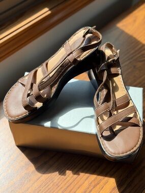 Born Brown Leather Strappy Slingback Sandals